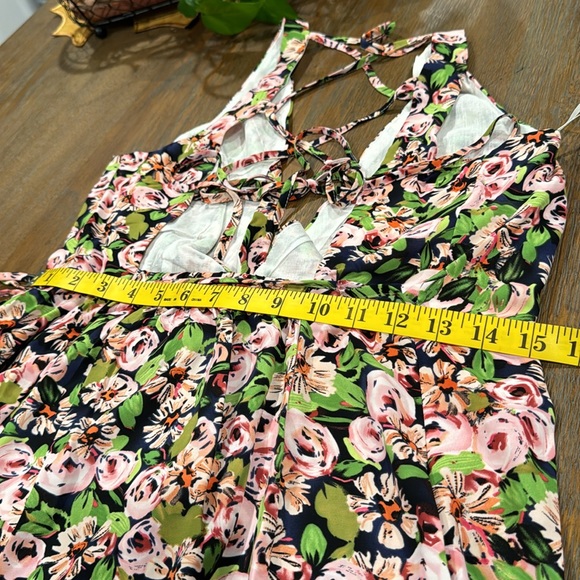 Stitchdrop hi-low floral dress. Size Med - Picture 8 of 12